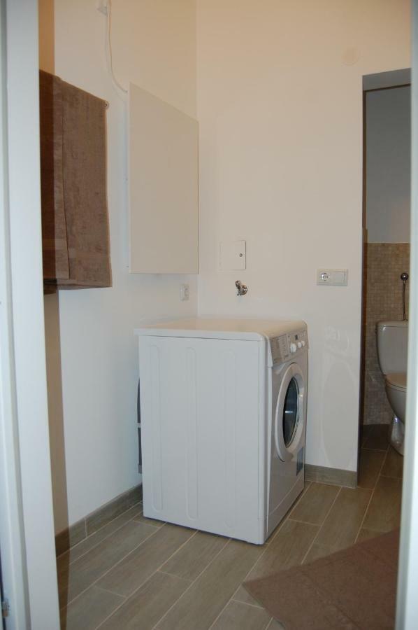 Wiener Ferienwohnung ภายนอก รูปภาพ