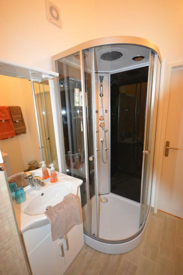 Wiener Ferienwohnung ภายนอก รูปภาพ